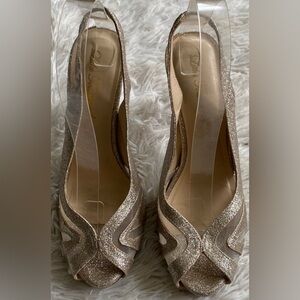 Women’s Sz 7 1/2M silver Peep toes high heels platform sling back party shoes